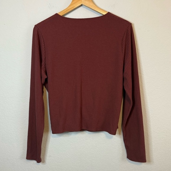 Abercrombie & Fitch LuxeLoft Slim Wrap Sweater Lightweight Surplice Top Shirt - Picture 6 of 10